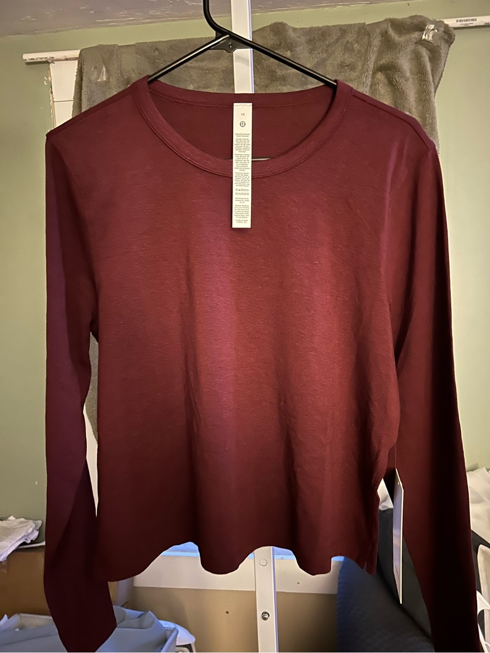 Lululemon Classic Fit Cotton Blend Long Sleeve Top